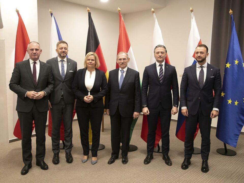 Visegrad Group interior ministers meet with the counterparts of Germany and Austria