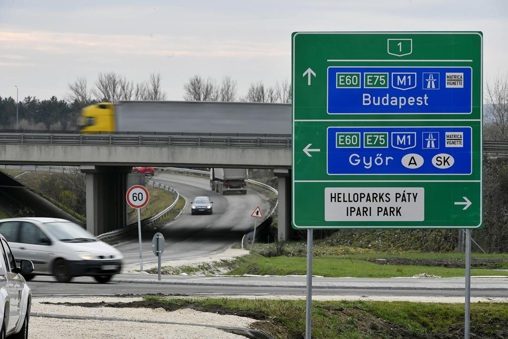 HIVATALOS: Magyarországon is elérhetőek a régió legdrágább egynapos autópálya-matricái