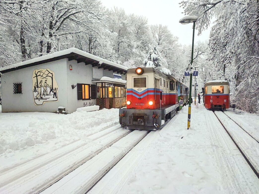 Kindereisenbahn im Winter
