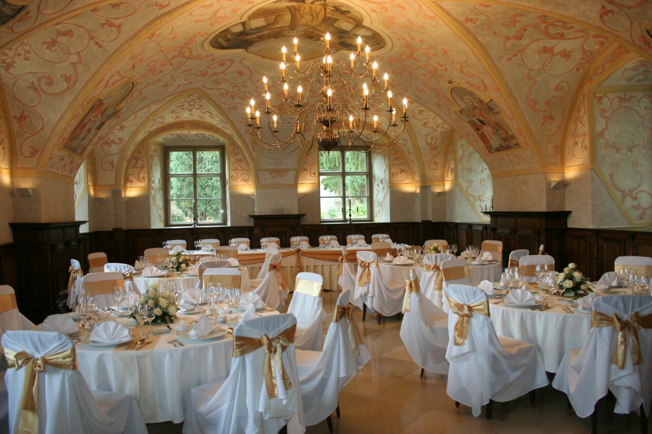 restaurante del hotel monasterio de sopronbánfalva2