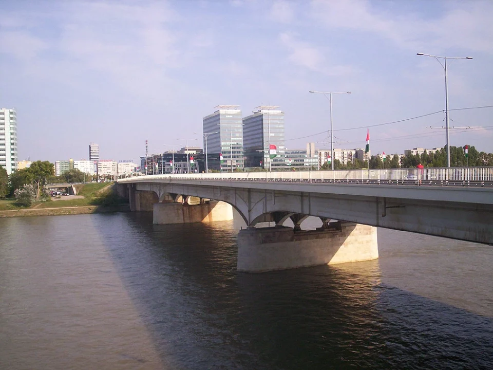 Budapest Árpád Bridge