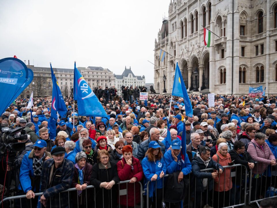 Massendemonstration der Opposition in Budapest