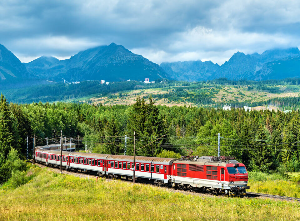 slovaquie chemin de fer train voyager