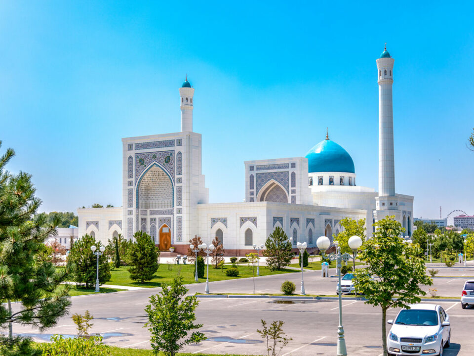 Taschkent Usbekistan Budapest Flug