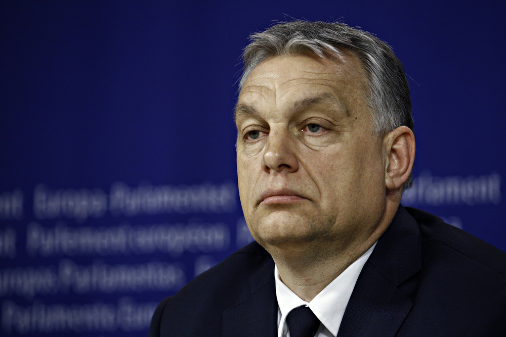 Viktor Orbán Unkarin supersalainen palvelu