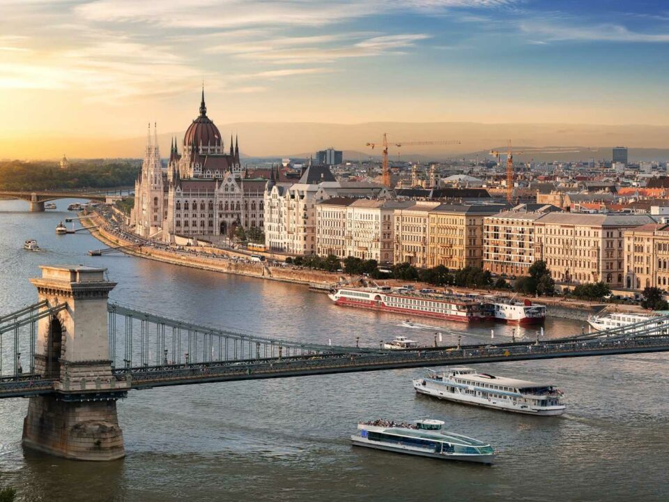 Barco del Danubio Budapest para siempre productos químicos