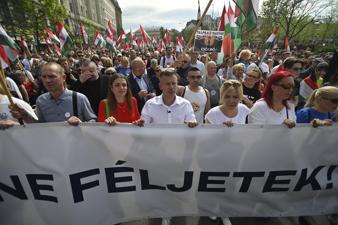 PHOTOS: Ex-husband of former Justice Minister Varga called together a mass protest for government change - Vimarsana News