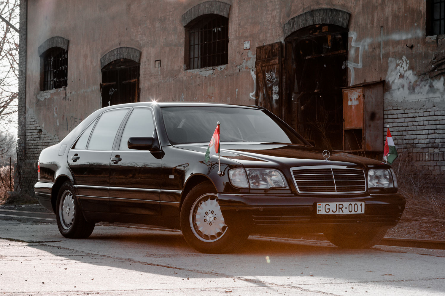 Выставка и выставка классических автомобилей Mercedes в Сегеде