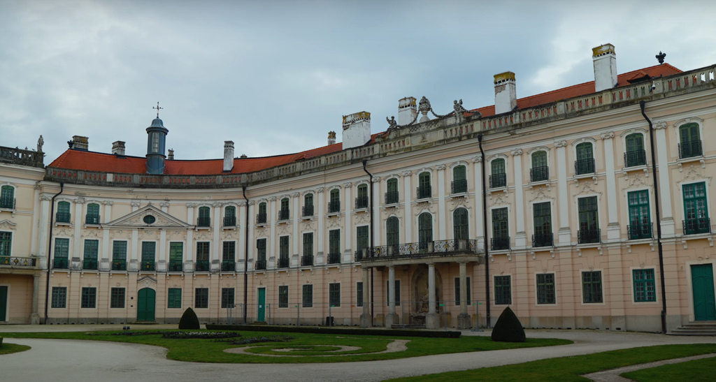 Außenansicht des Schlosses Esterházy