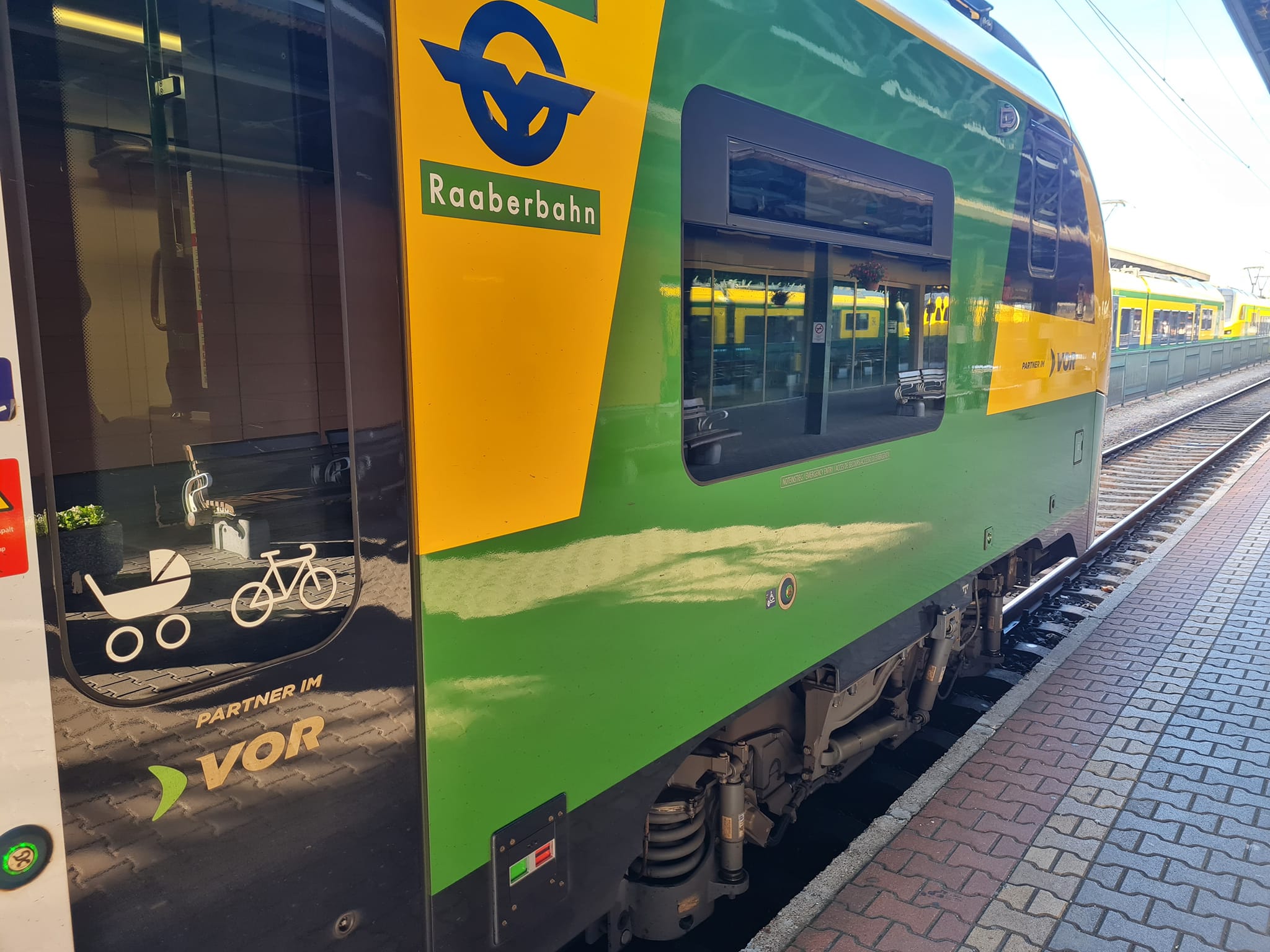 फर्टो-ताज ट्रेन हंगरी ऑस्ट्रिया