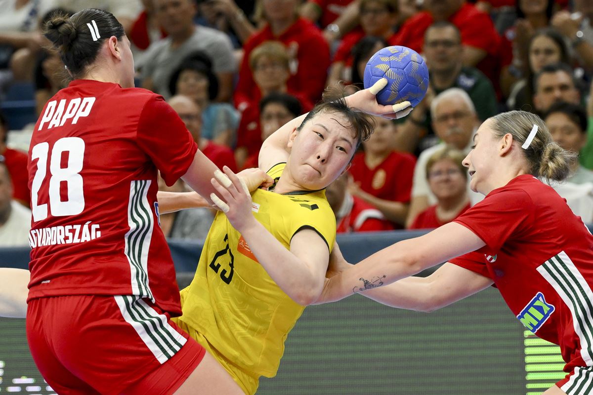 Great girls! Hungarian women's handball team qualified for the Paris